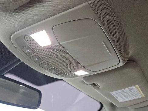 Used 2019 Lincoln MKC Premiere image 31