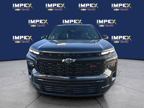 Used 2024 Chevrolet Traverse RS w/ LPO, Floor Liner Package AWD/4WD image 8