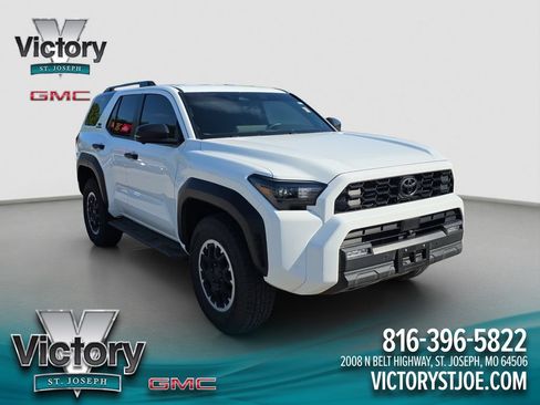 Used 2025 Toyota 4Runner TRD Off-Road Premium AWD/4WD image 1