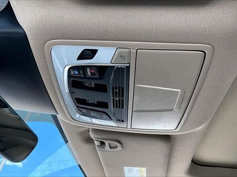 Used 2024 Acura MDX SH-AWD w/ Technology Package image 32