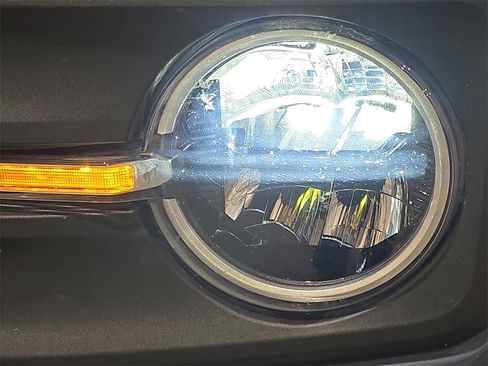 Used 2023 Ford Bronco Black Diamond w/ Sasquatch Package image 32