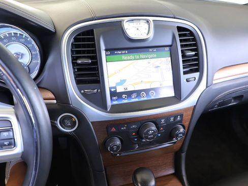 Used 2012 Chrysler 300 C Luxury Series RWD image 45