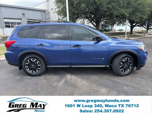 Used 2019 Nissan Pathfinder SL FWD image 2