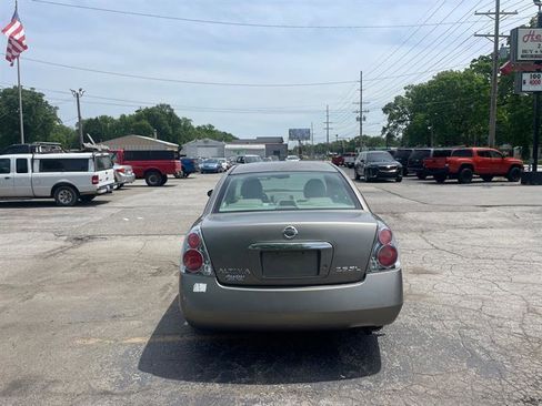 Used 2005 Nissan Altima 2.5 SL w/ (G02) SL Pkg FWD image 6