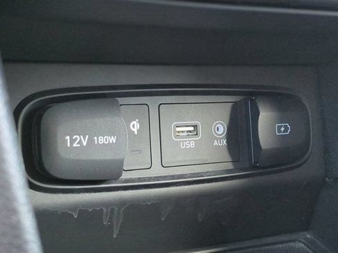 Used 2020 Hyundai Santa Fe Limited FWD image 21