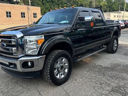 Used 2015 Ford F250 Lariat w/ Chrome Package AWD/4WD image 3