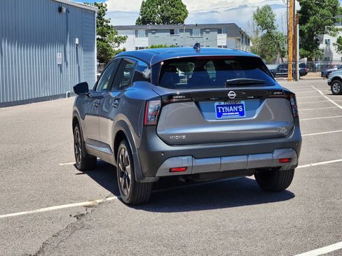 Certified 2025 Nissan Kicks SV AWD/4WD image 5
