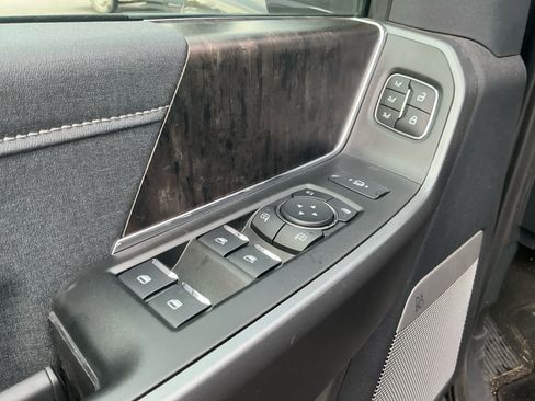 Used 2025 Ford F350 Lariat w/ Lariat Ultimate Package image 22