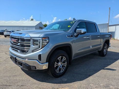 Used 2025 GMC Sierra 1500 SLT AWD/4WD image 8