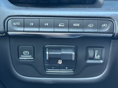 Certified 2024 Cadillac Escalade Premium Luxury Platinum AWD/4WD image 42