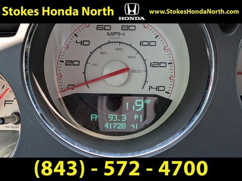 Used 2013 Dodge Challenger SXT w/ Sound Group RWD image 9