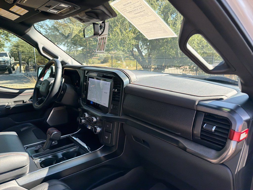 Used 2025 Ford F150 Raptor AWD/4WD image 40