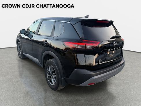 Used 2023 Nissan Rogue S image 3