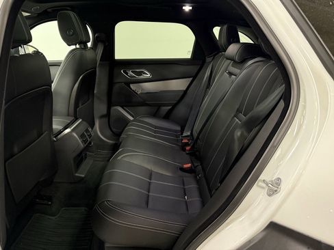 Used 2022 Land Rover Range Rover Velar R-Dynamic S image 17