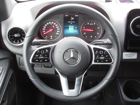 Used 2022 Mercedes-Benz Sprinter 144 Cargo image 27
