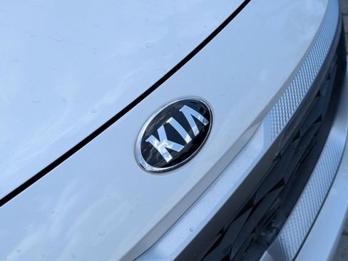 Certified 2021 Kia Seltos EX image 27