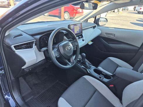 Used 2026 Toyota Corolla LE image 12