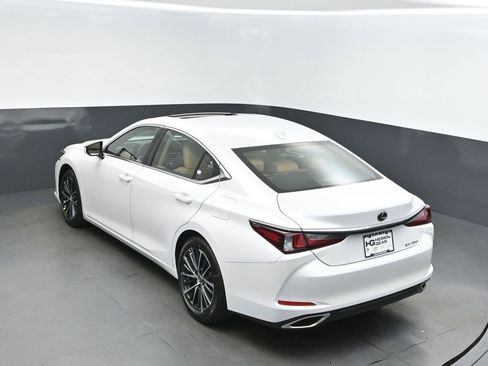 New 2025 Lexus ES 350 w/ Premium Package image 33