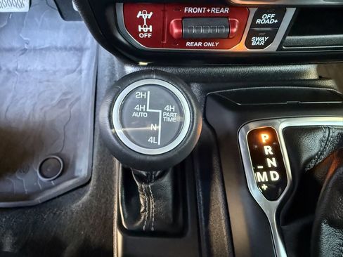 Used 2024 Jeep Wrangler Unlimited Rubicon image 26