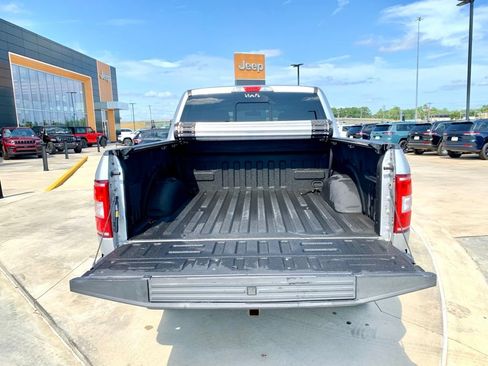 Used 2019 Ford F150 XLT w/ Equipment Group 302A Luxury AWD/4WD image 19