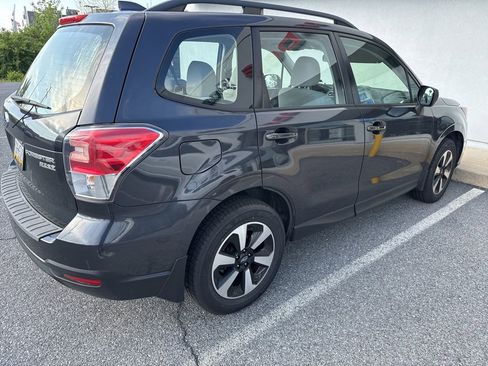 Used 2017 Subaru Forester 2.5i w/ Alloy Wheel Package AWD/4WD image 10