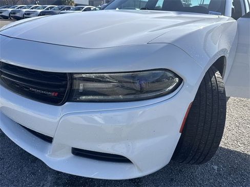 Used 2016 Dodge Charger SXT image 28