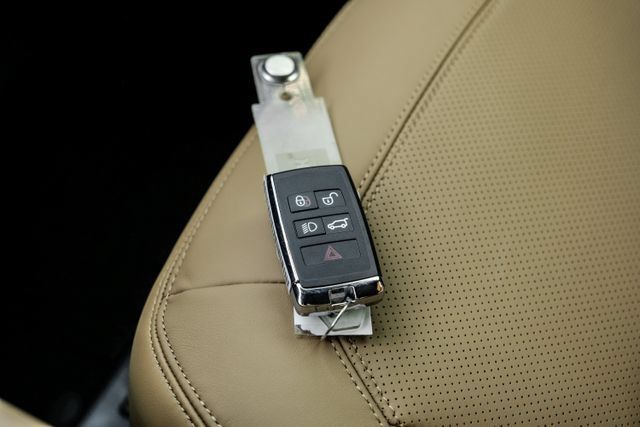 New 2026 Land Rover Defender 110 X-Dynamic SE AWD/4WD image 72