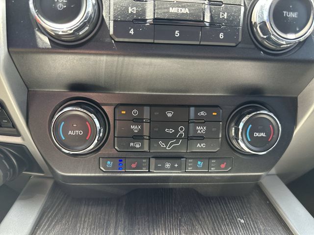 Used 2021 Ford F350 Lariat w/ Chrome Package AWD/4WD image 18