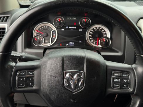 Used 2018 RAM 1500 Big Horn AWD/4WD image 20