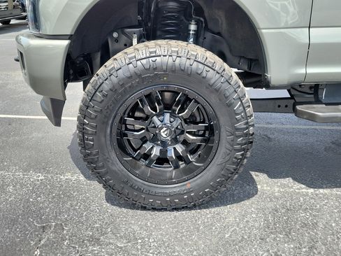 Used 2019 Ford F250 Lariat w/ Lariat Ultimate Package AWD/4WD image 5