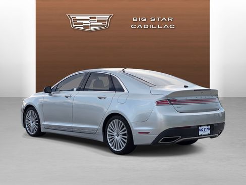 Used 2017 Lincoln MKZ Reserve w/ Climate Package FWD image 3