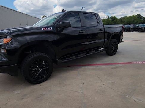 Used 2024 Chevrolet Silverado 1500 Custom Trail Boss AWD/4WD image 4