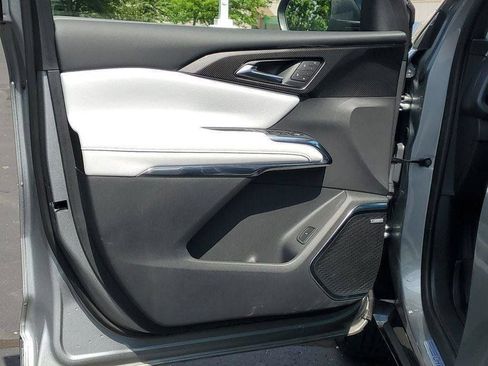 Used 2025 Chevrolet Traverse High Country w/ LPO, Floor Liner Package AWD/4WD image 23
