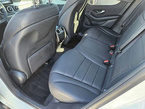 Used 2019 Mercedes-Benz GLC 300 GLC 300 image 19