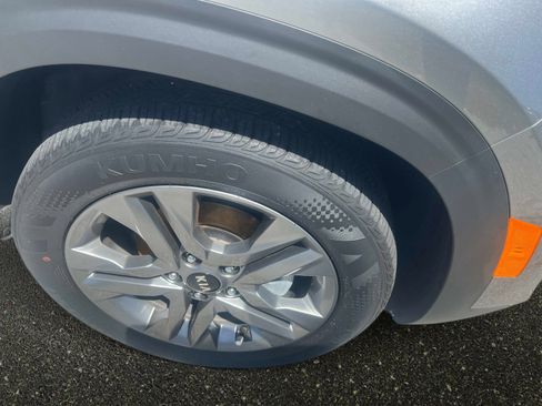 Used 2021 Kia Seltos S FWD image 3