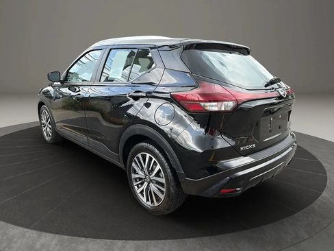 Used 2021 Nissan Kicks SV FWD image 7