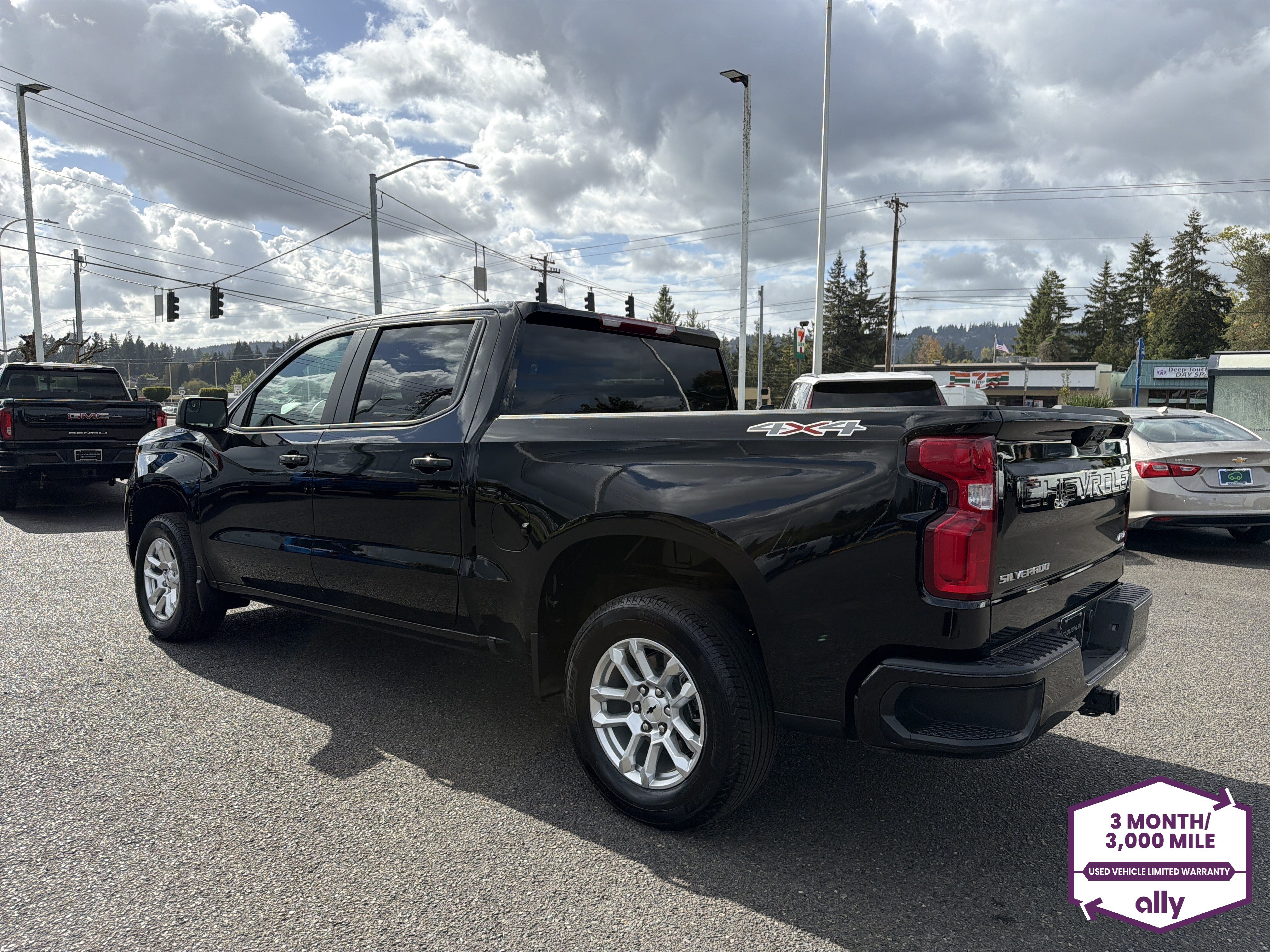 Used 2026 Chevrolet Silverado 1500 RST AWD/4WD image 3