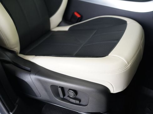 Used 2022 Land Rover Range Rover Sport HST image 29