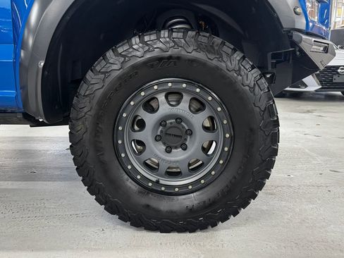 Used 2019 Ford F150 Raptor w/ Equipment Group 802A Luxury image 46