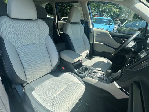 Used 2024 Subaru Forester Premium AWD/4WD image 13