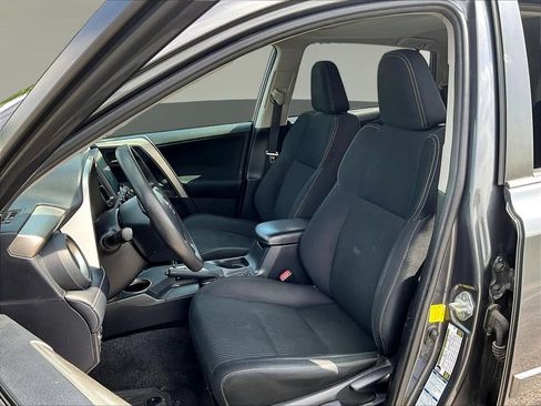 Used 2015 Toyota RAV4 XLE AWD/4WD image 24