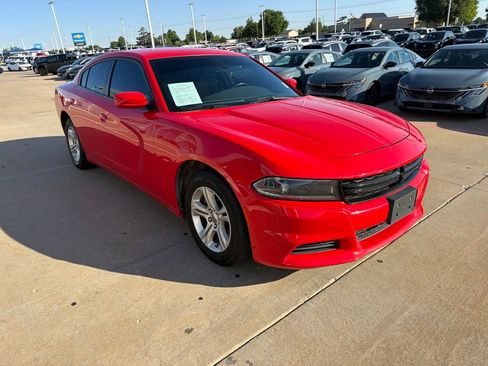 Used 2022 Dodge Charger SXT RWD image 7
