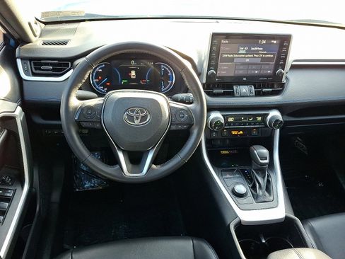 Certified 2022 Toyota RAV4 XSE image 11