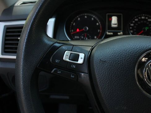 Used 2018 Volkswagen Atlas S image 25