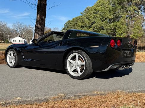 Used 2013 Chevrolet Corvette image 25