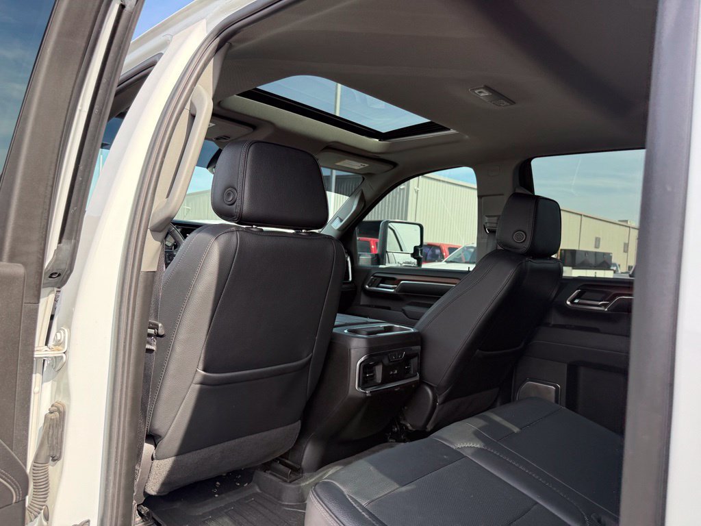 Used 2024 GMC Sierra 2500 Denali w/ Denali Reserve Package AWD/4WD image 9