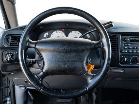 Used 2001 Ford F150 Lightning image 26