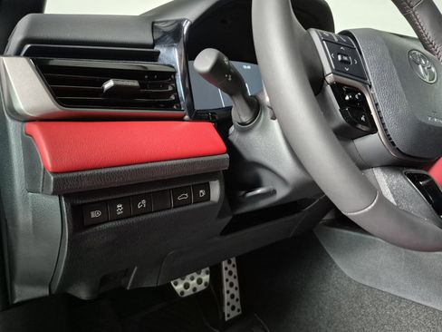 New 2026 Toyota Camry Hybrid image 17