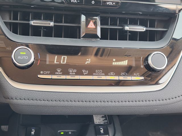 Used 2025 Toyota Corolla XLE FWD image 14