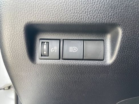 Used 2019 Toyota RAV4 XLE image 13
